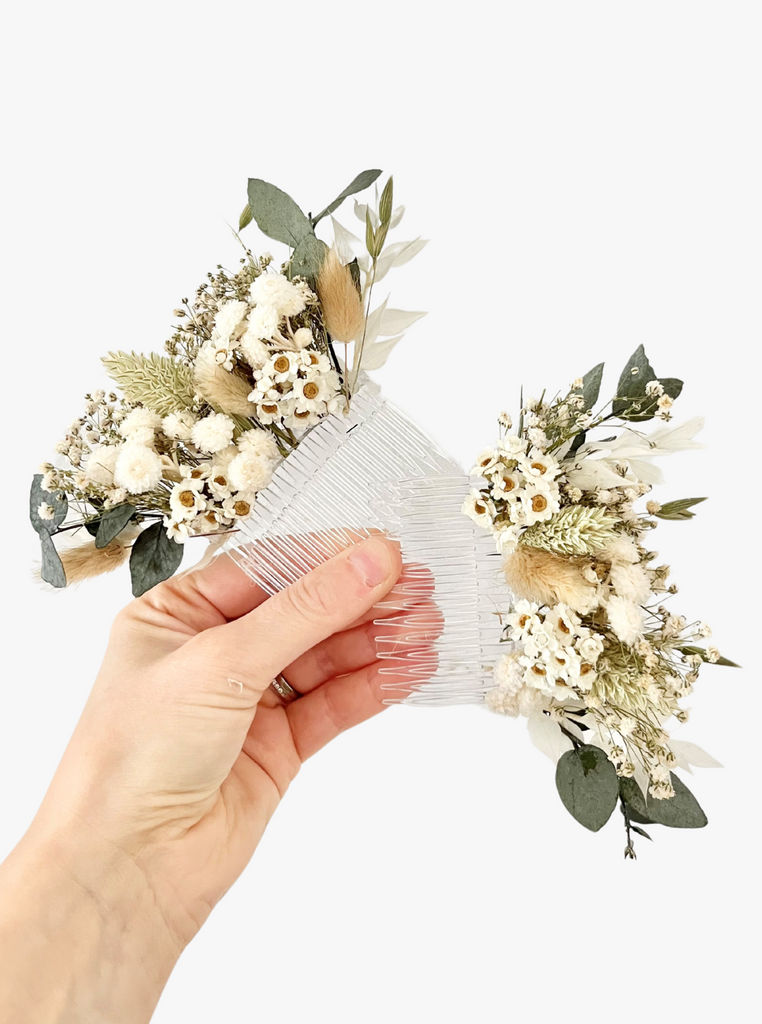 Dried Flower Hair Comb, white, green, daisies, bunny tails, ruscus, gypsophila
